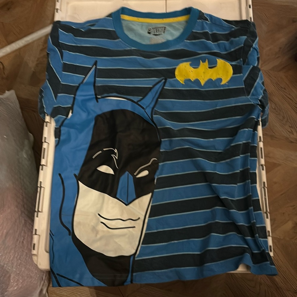 Batman t-shirt